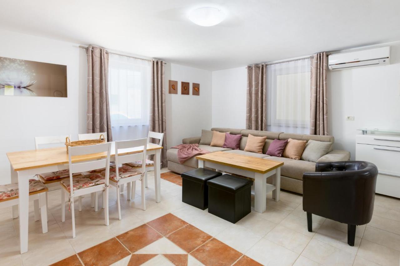Vrdoljak Medulin Exterior foto